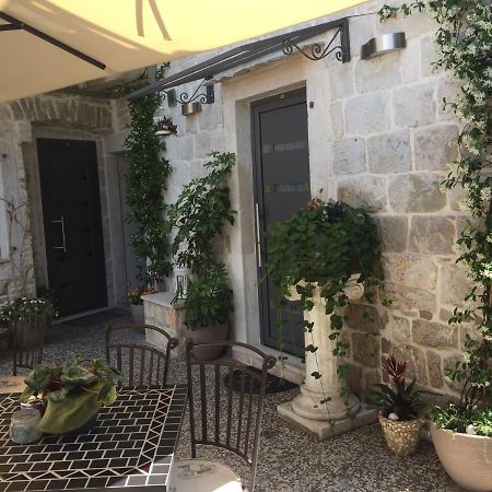 Guest House Laura Split Extérieur photo