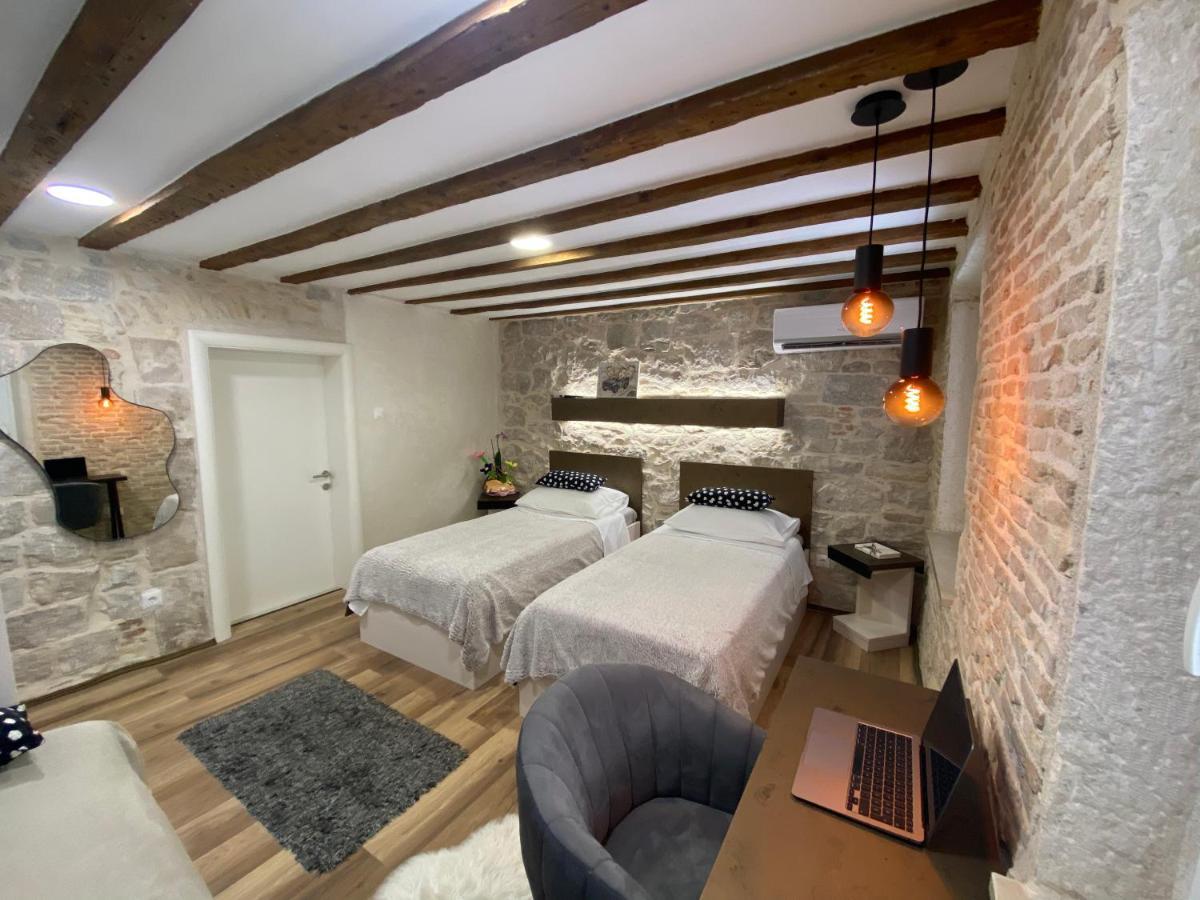 Guest House Laura Split Extérieur photo