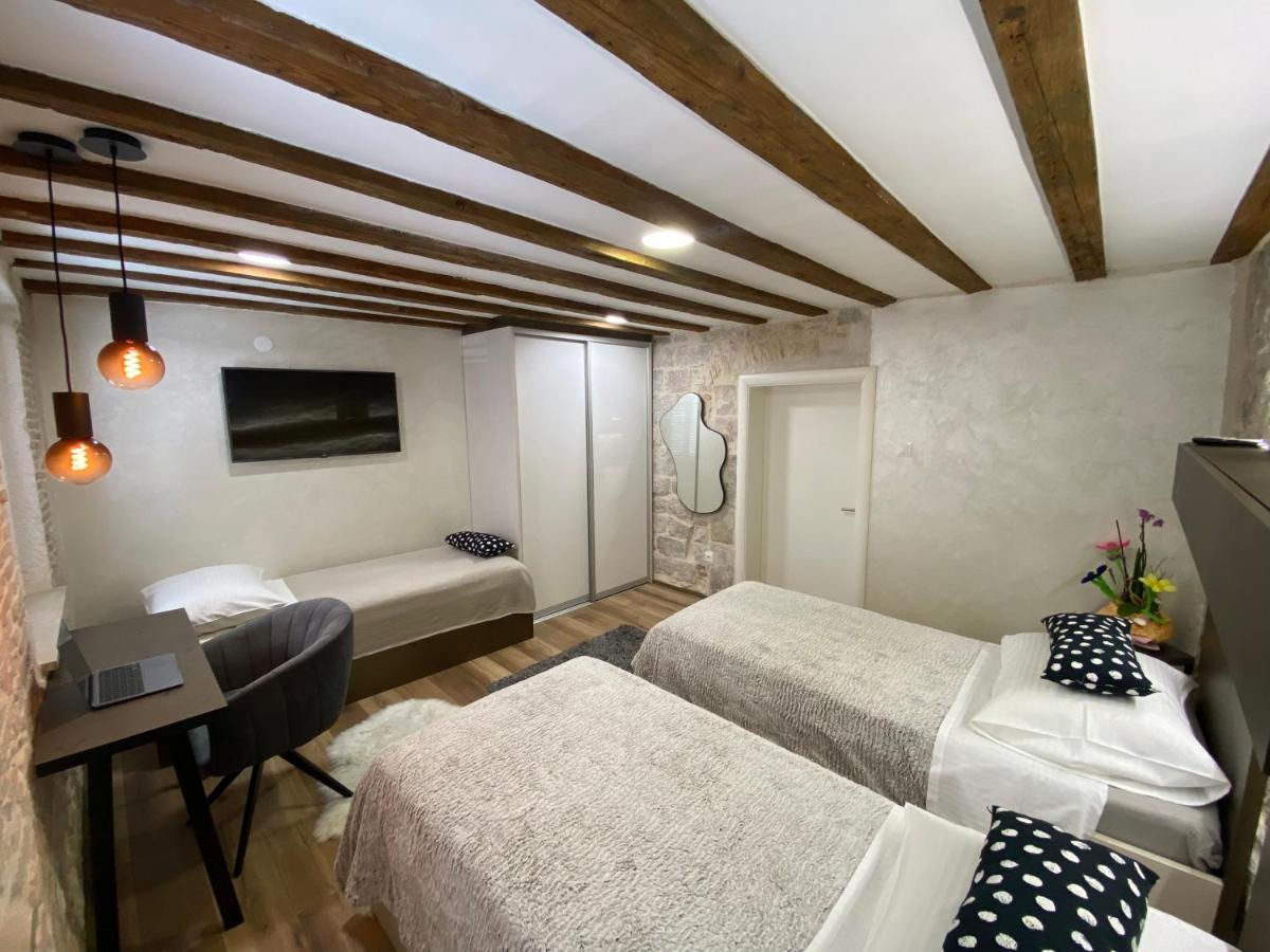 Guest House Laura Split Extérieur photo