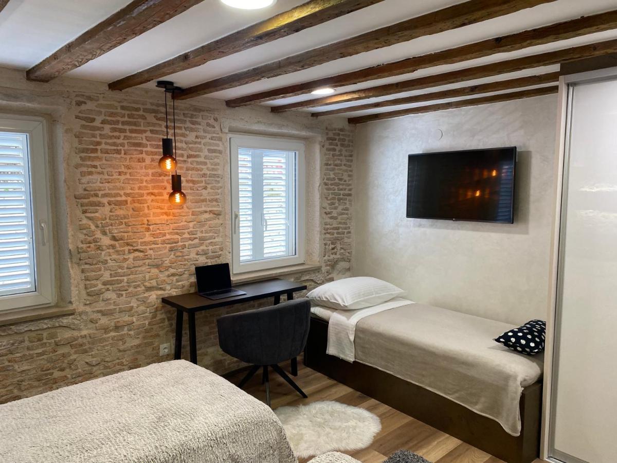 Guest House Laura Split Extérieur photo