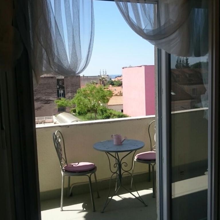 Guest House Laura Split Extérieur photo