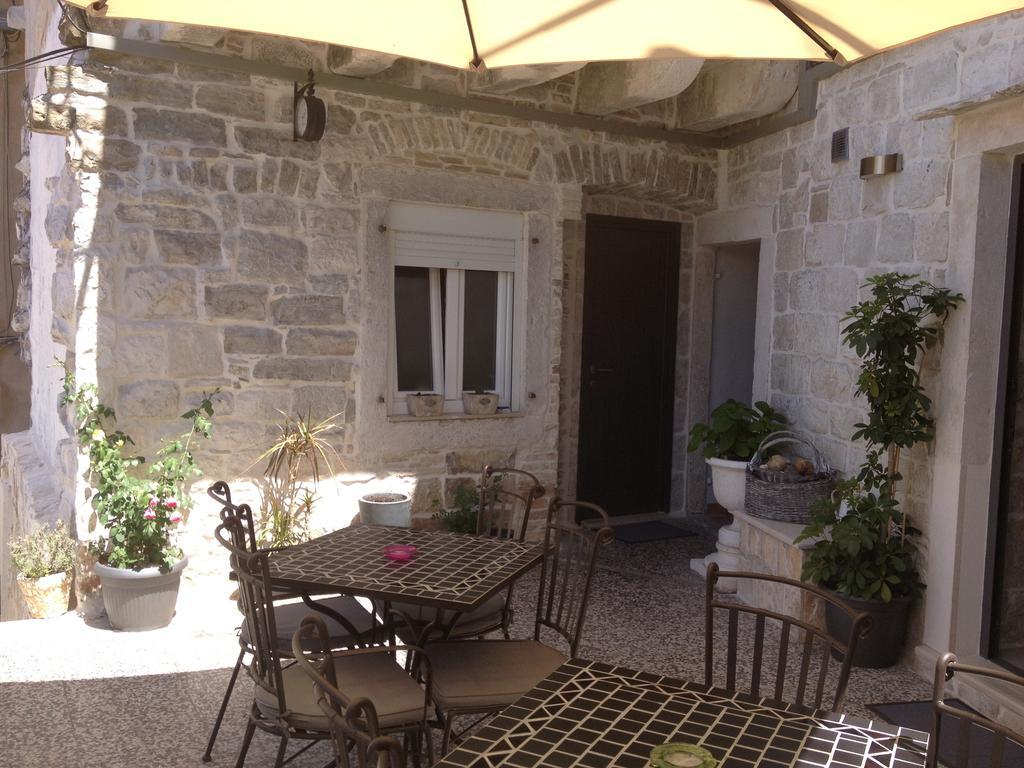 Guest House Laura Split Extérieur photo
